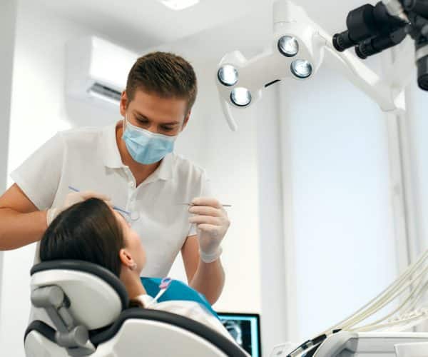 Comment prendre rendez-vous avec un spécialiste en dentisterie Hanok ?